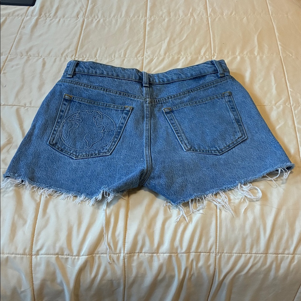 Triarchy Cut Off Shorts - Picture 4 of 9
